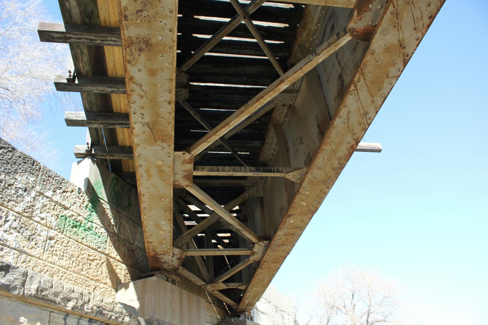 Under north span